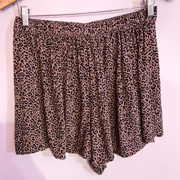 American Eagle Cheetah Shorts - Small - Elastic High Waist - Picture 2 of 6